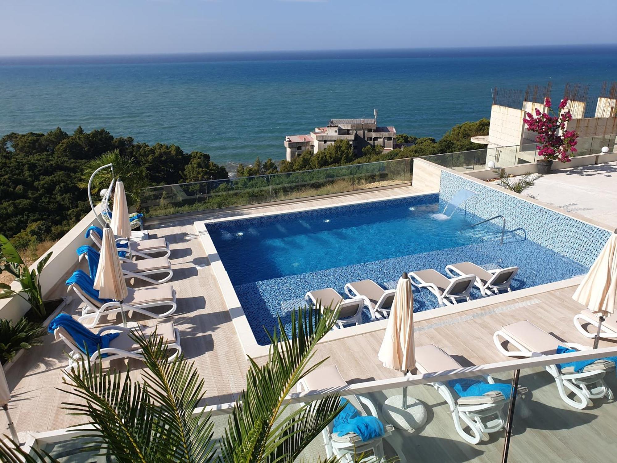 Apartments D'Hermes Ulcinj Exterior photo