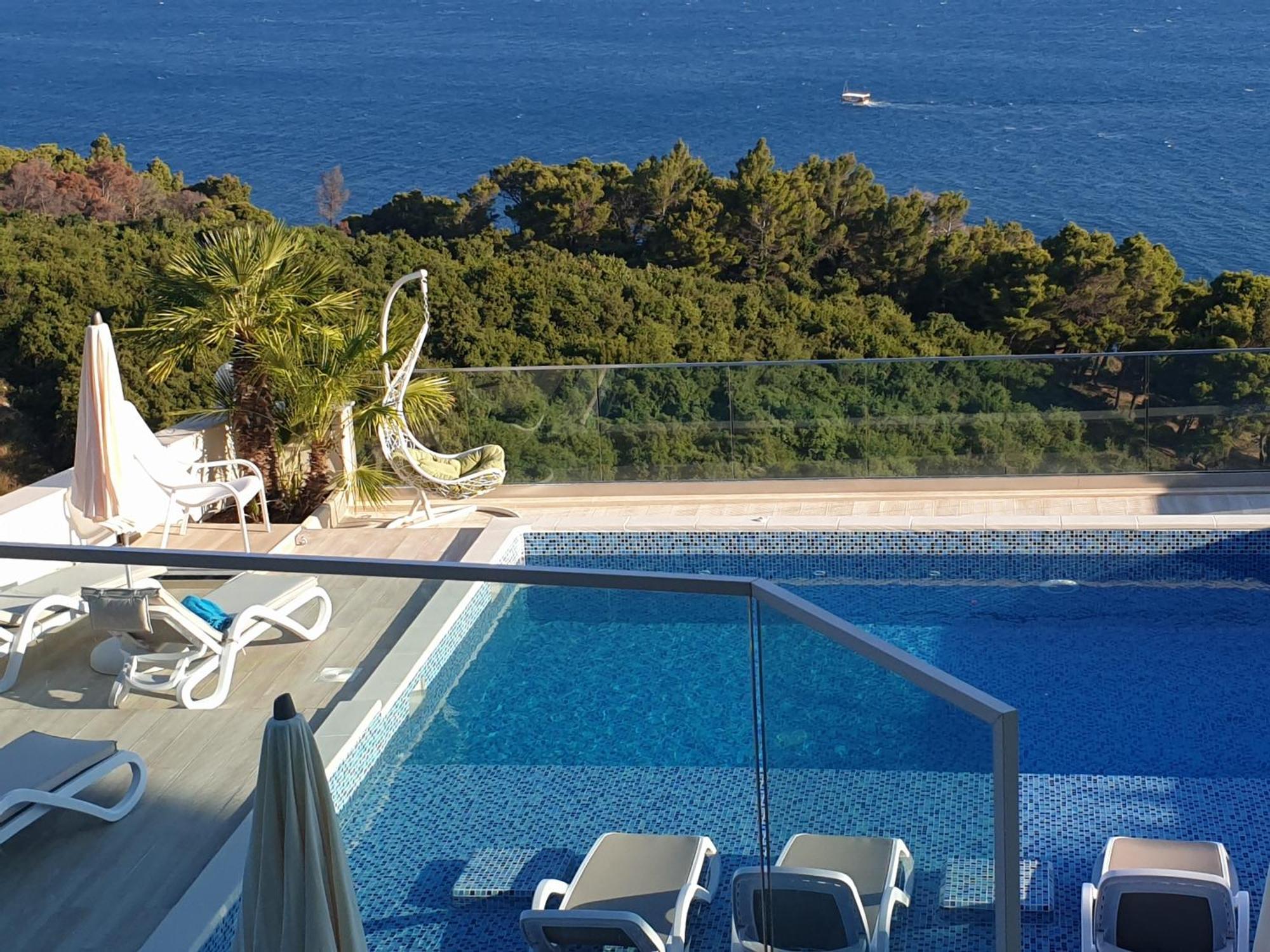 Apartments D'Hermes Ulcinj Exterior photo